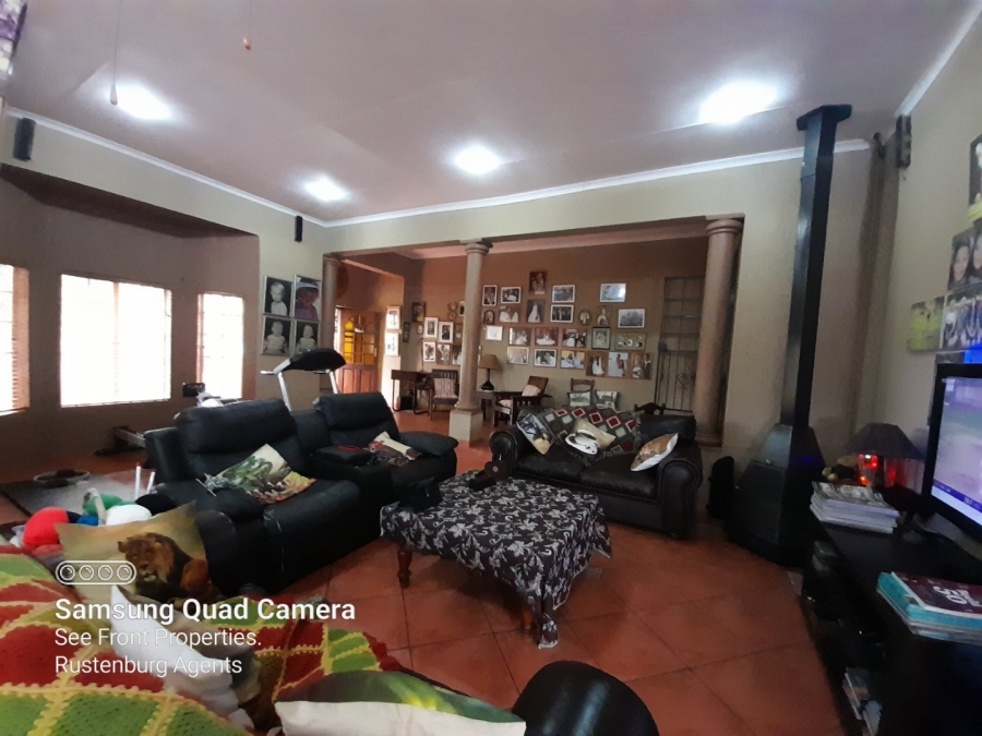 3 Bedroom Property for Sale in Safari Gardens North West